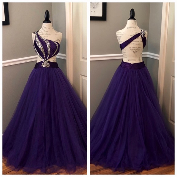 📌♥️BOOKMARK MY CLOSET📌♥️MEET THE POSHER📌👠 - Picture 14 of 16